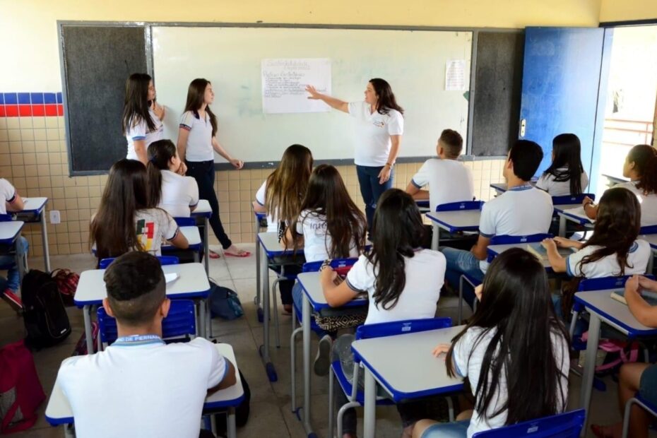Os desafios do ensino médio no Brasil: como superar obstáculos e garantir uma educação de qualidade