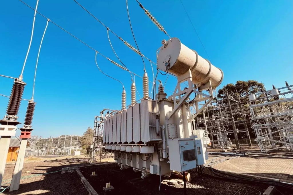 Desvendando os Fundamentos: Como Funcionam os Transformadores Elétricos